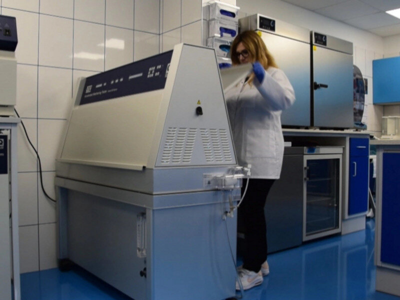 汽車涂層粉末涂料油漆紫外老化耐候試驗(yàn)機(jī)現(xiàn)場(chǎng)安裝圖4