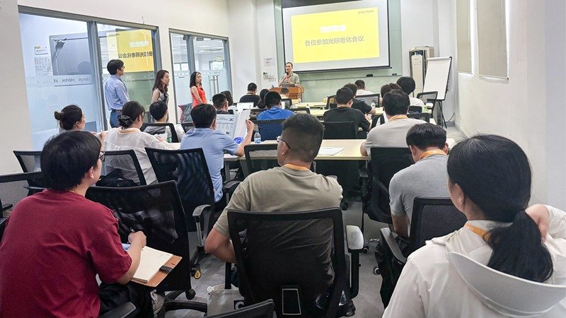 2025年汽車材料耐候老化與光照測(cè)試技術(shù)培訓(xùn)現(xiàn)場(chǎng)照片